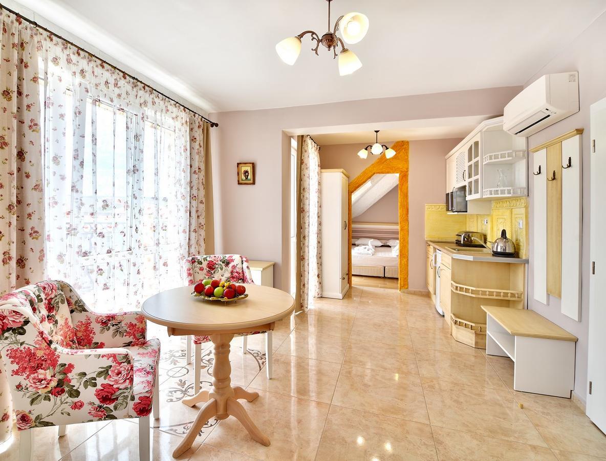 Sirena Palace Family Hotel Obsor Exterior foto